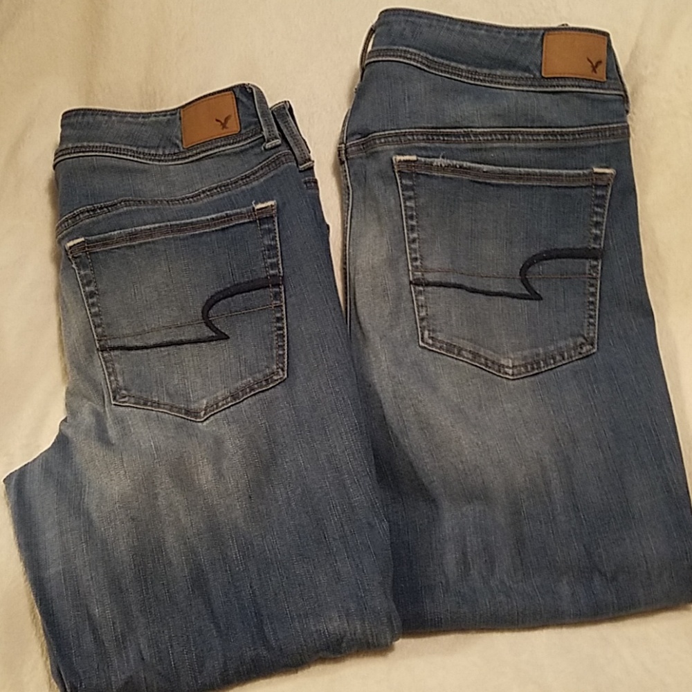 2 pair of American eagle kick crop capris 16